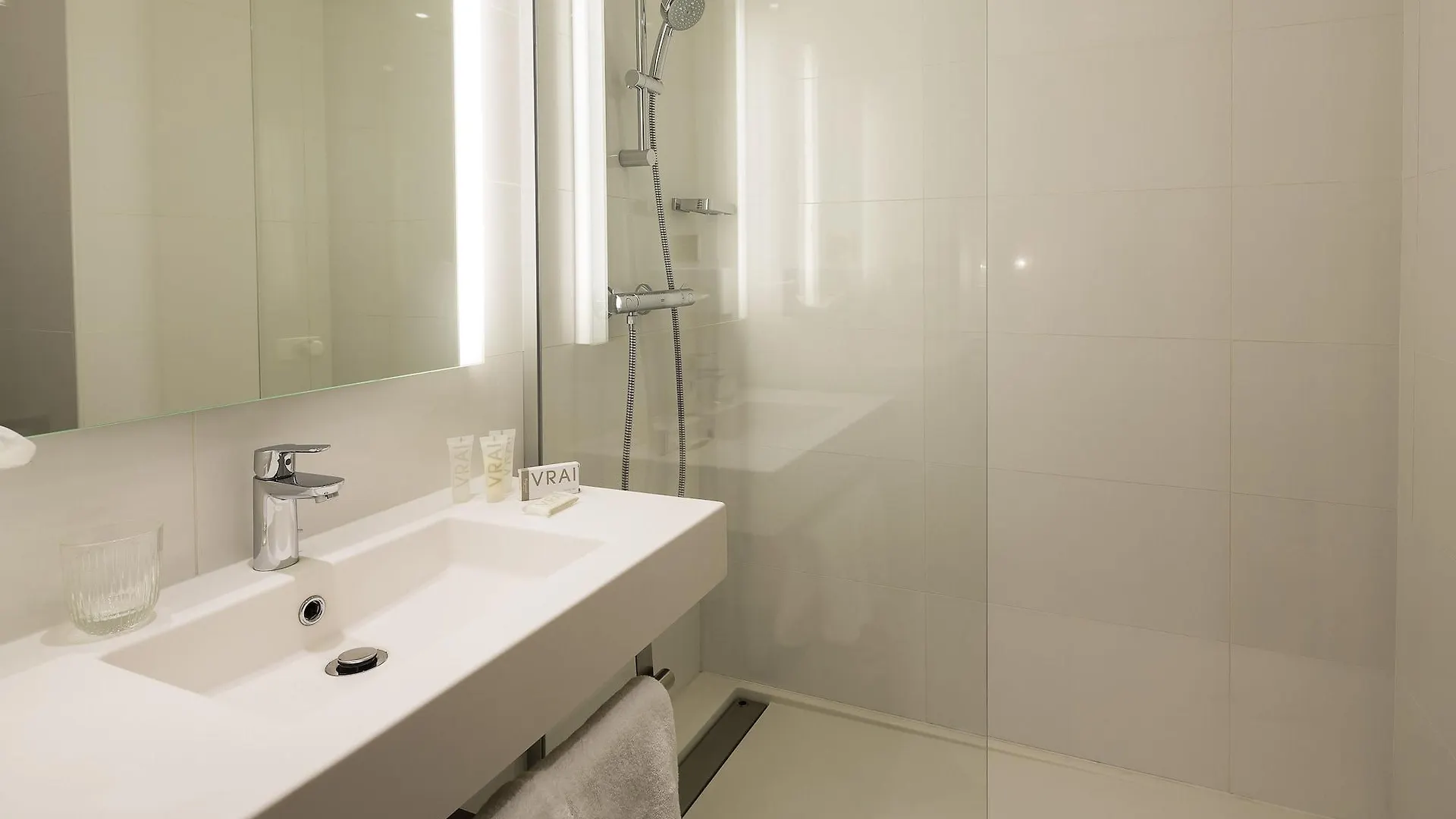 Vaugirard Hotell Paris