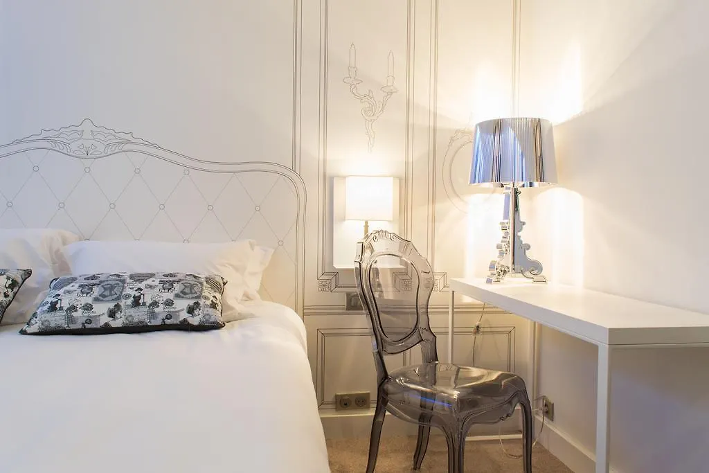 Hotell Vaugirard 3*